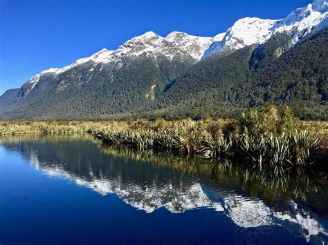 mirrorleaks|mirror lake location.